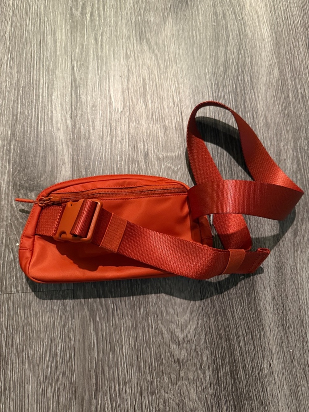 Lululemon Everywhere Belt Bag 1L. Burnt Orange Autumn Rust. - Picture 2 of 3